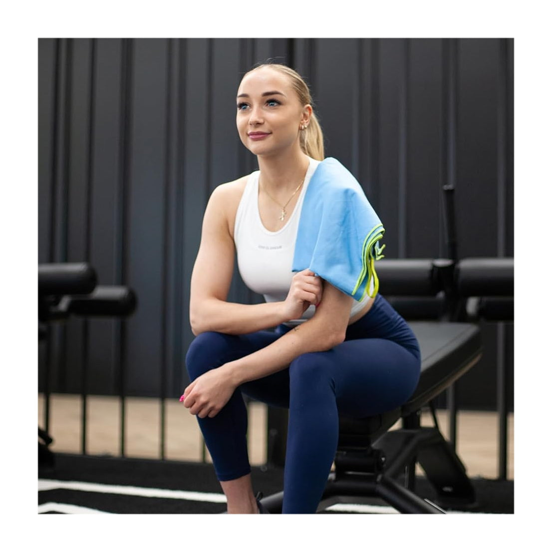 Meteor microfibre towel – Lightweight travel towel for gym, swimming, backpacking – Compact &amp; quick-dry gym towels with carry pouch – Travels Ideal for everyday use and trips