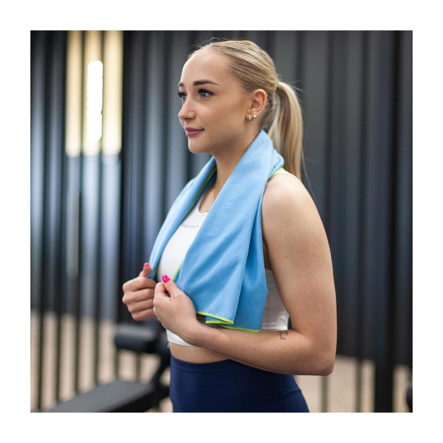 Meteor microfibre towel – Lightweight travel towel for gym, swimming, backpacking – Compact &amp; quick-dry gym towels with carry pouch – Travels Ideal for everyday use and trips