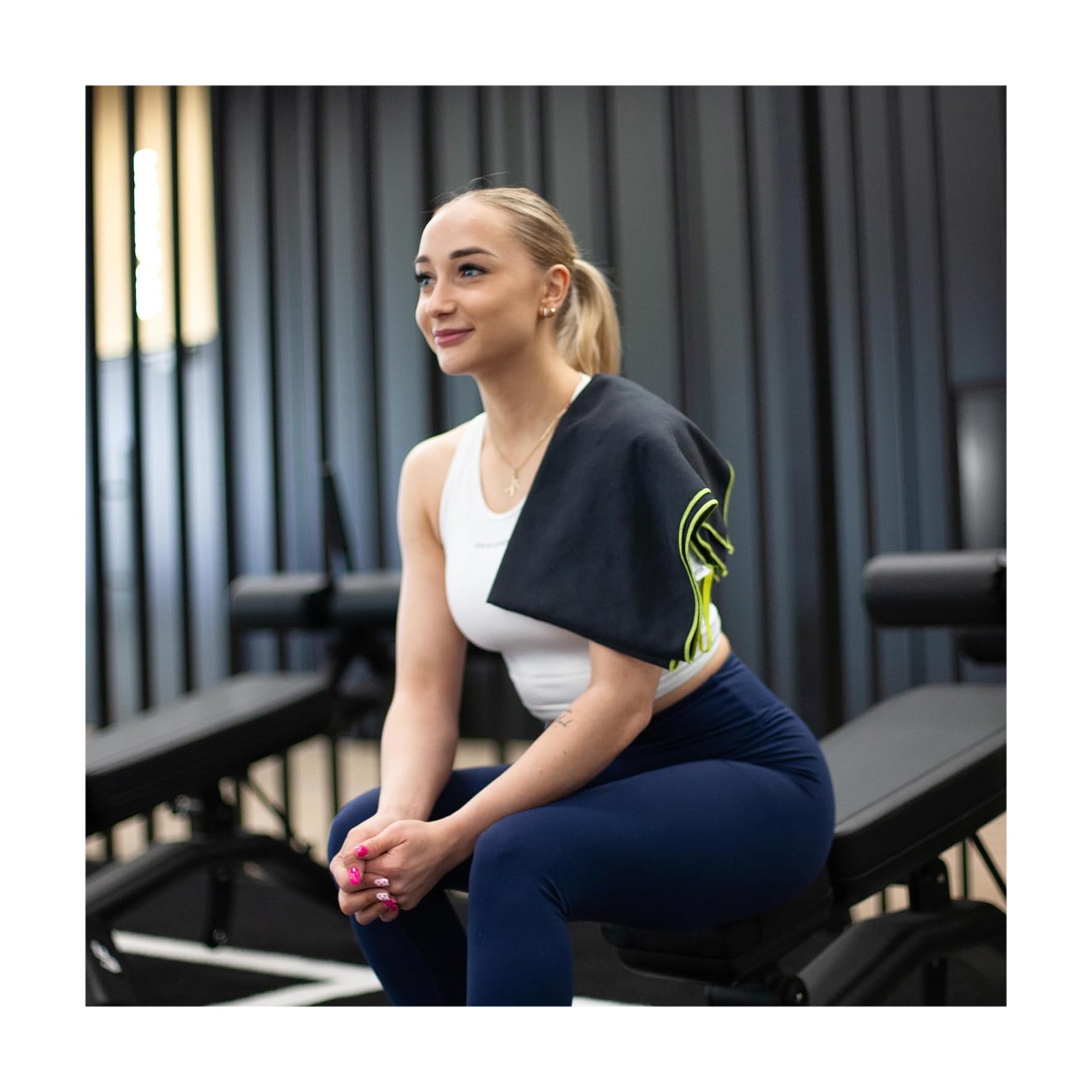 Meteor microfibre towel – Lightweight travel towel for gym, swimming, backpacking – Compact &amp; quick-dry gym towels with carry pouch – Travels Ideal for everyday use and trips